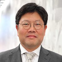 Dr Tae Cho